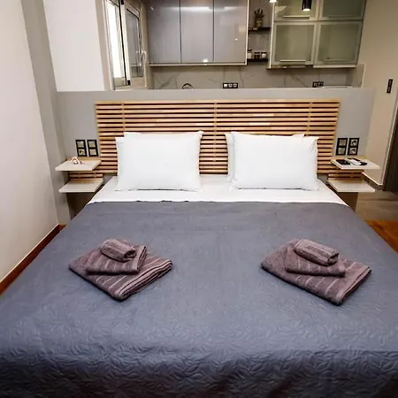 Lk -b- Metro Larissis 6' Walk - Apartment *
